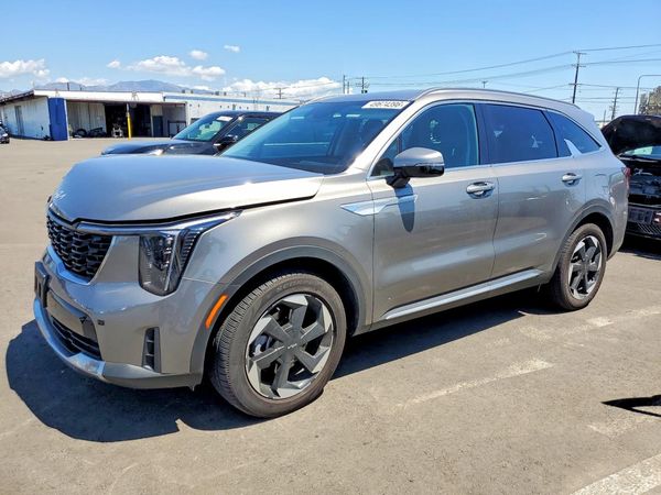 2025 KIA SORENTO