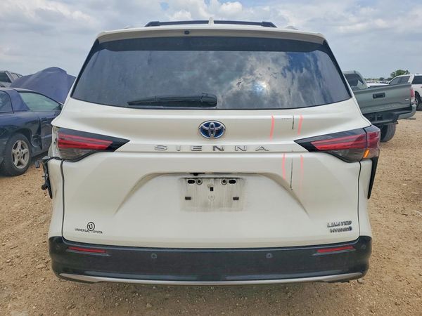 2021 TOYOTA SIENNA Limited