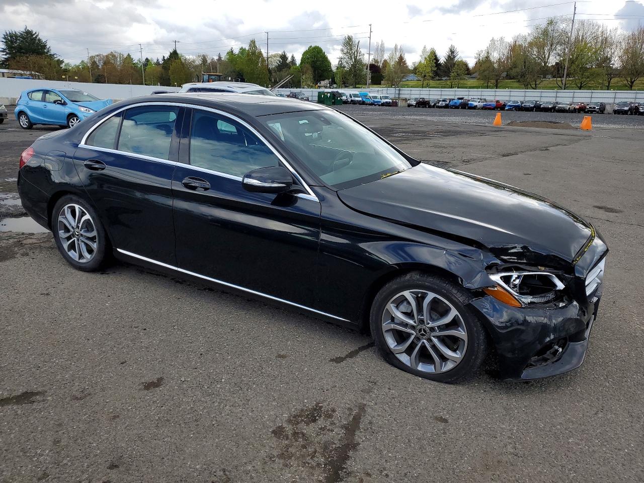 2018 MERCEDES-BENZ C C300