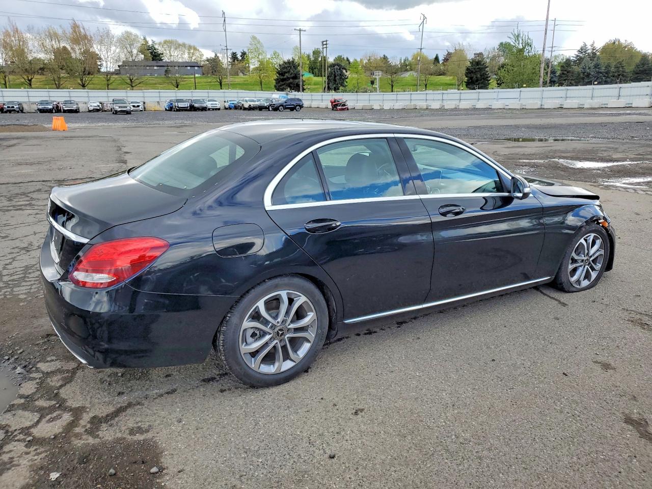 2018 MERCEDES-BENZ C C300