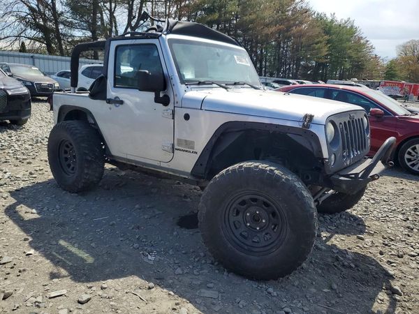 2012 JEEP WRANGLER Sahara — Passenger 3/4