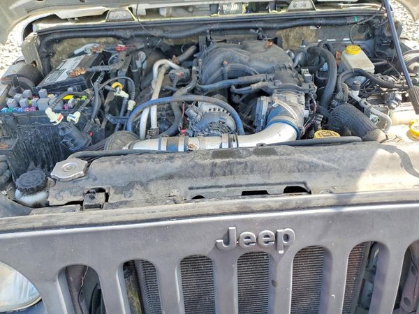 2012 JEEP WRANGLER Sahara — Engine bay