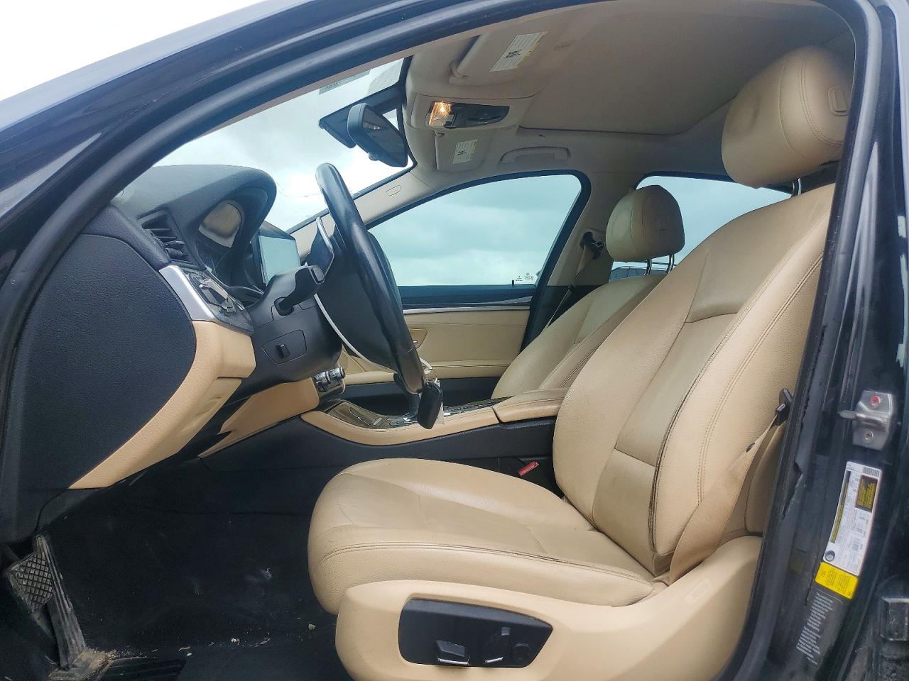 2016 BMW 528