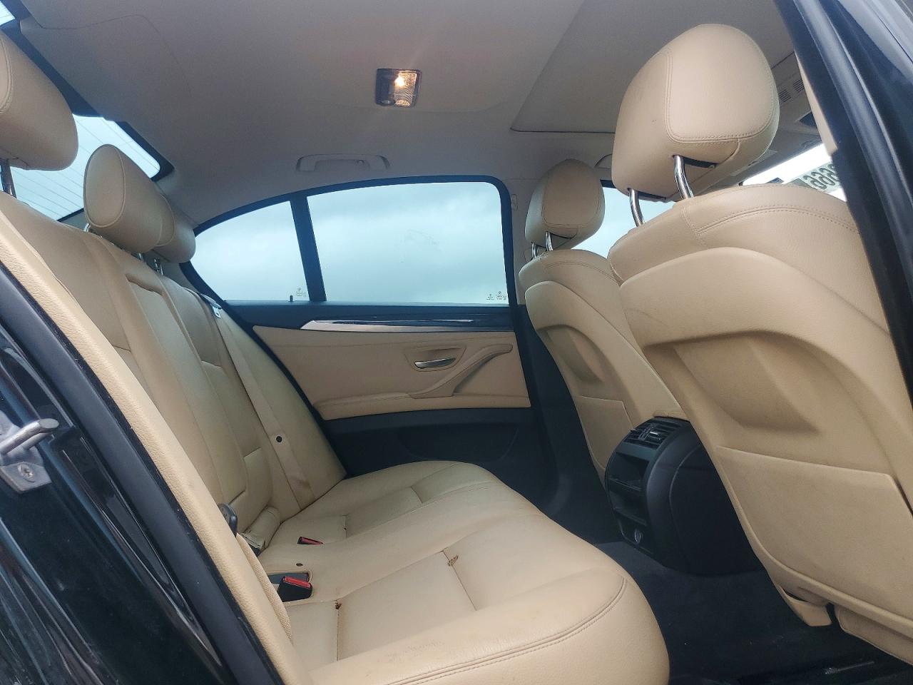 2016 BMW 528