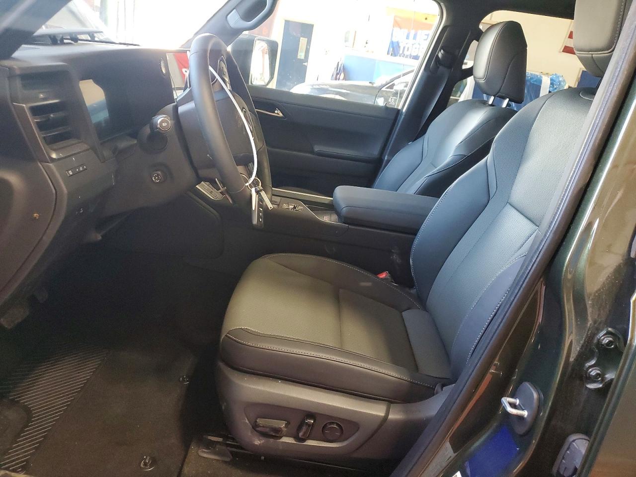 2024 LEXUS GX 550