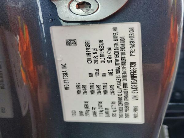2023 TESLA MODEL 3