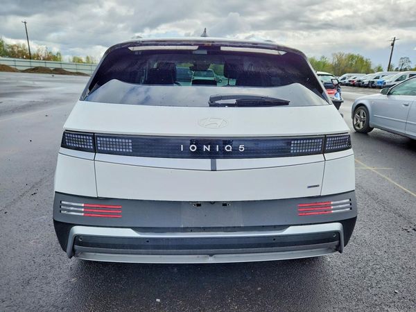 2025 HYUNDAI IONIQ 5 SEL