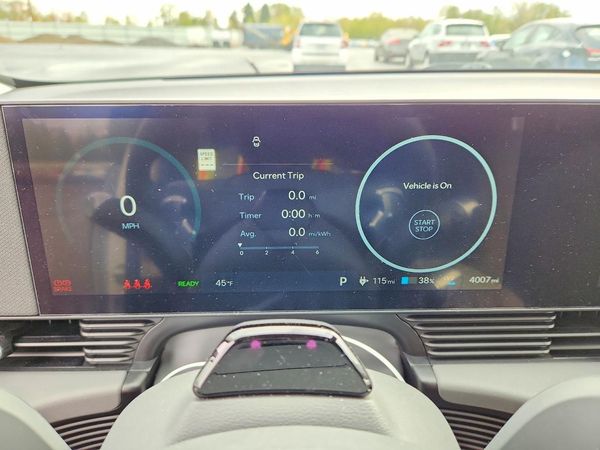 2025 HYUNDAI IONIQ 5 SEL
