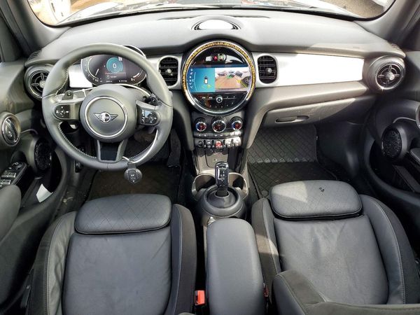 2023 MINI COOPER