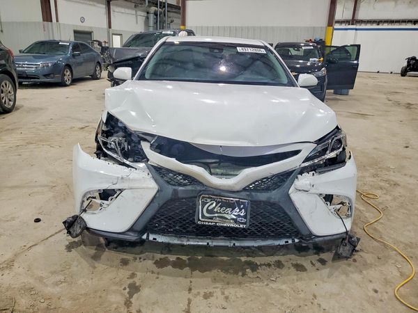 2018 TOYOTA CAMRY