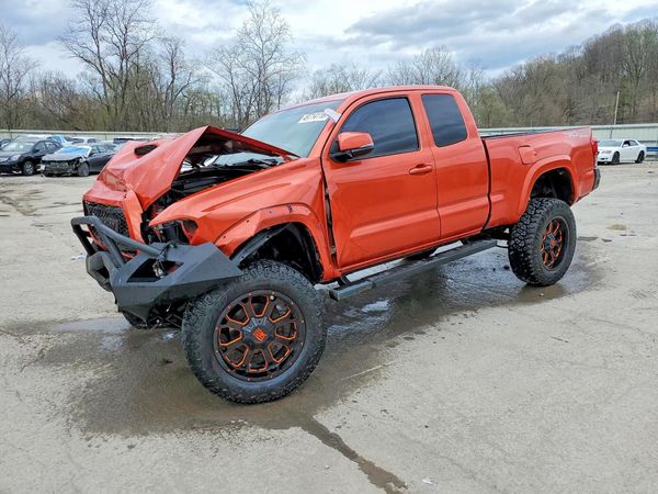 2016 TOYOTA TACOMA