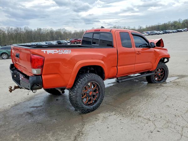 2016 TOYOTA TACOMA