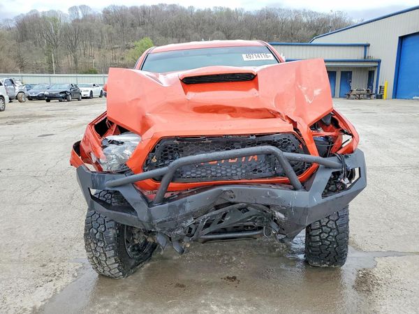 2016 TOYOTA TACOMA