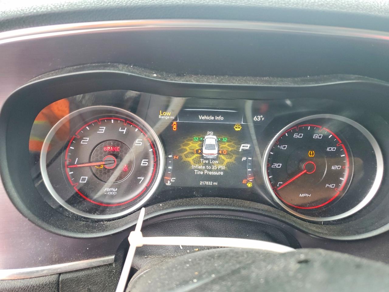 2016 DODGE CHARGER SE