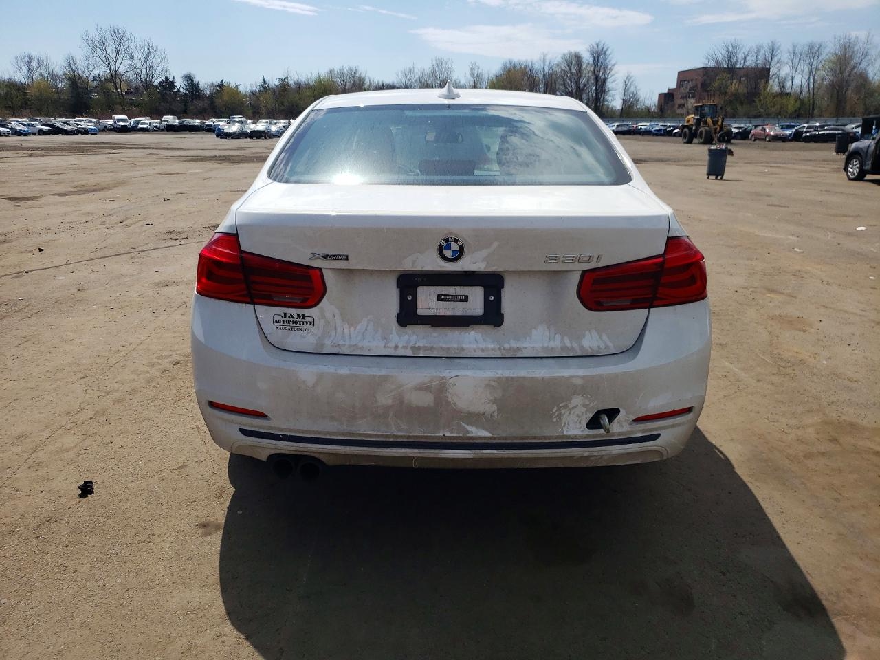 2018 BMW 330 xDrive