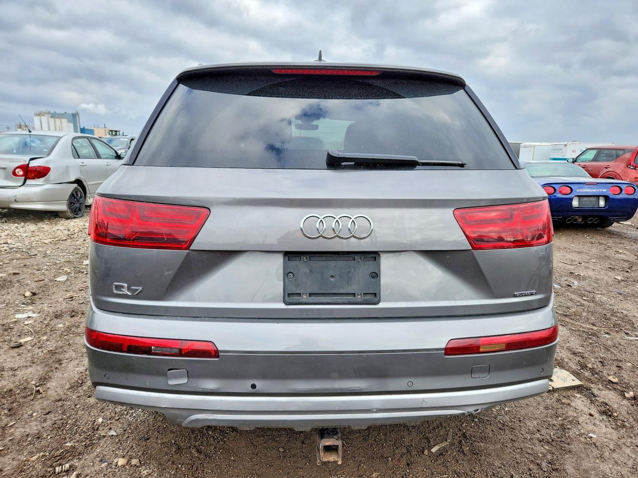 2017 AUDI Q7 quattro Premium Plus