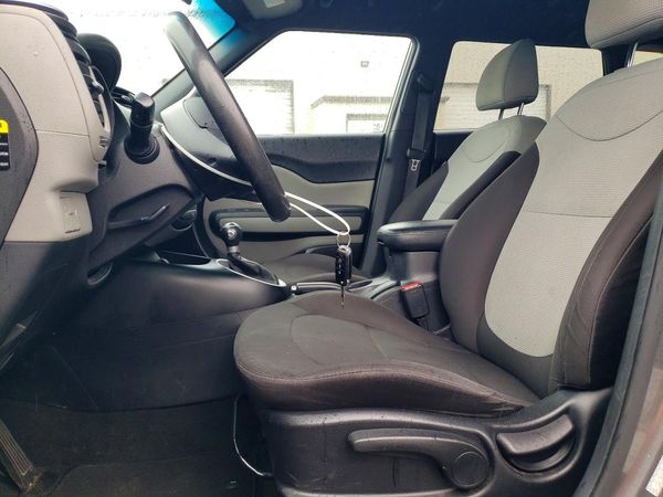 2017 KIA SOUL Base