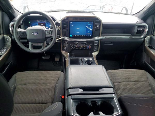 2024 FORD F150