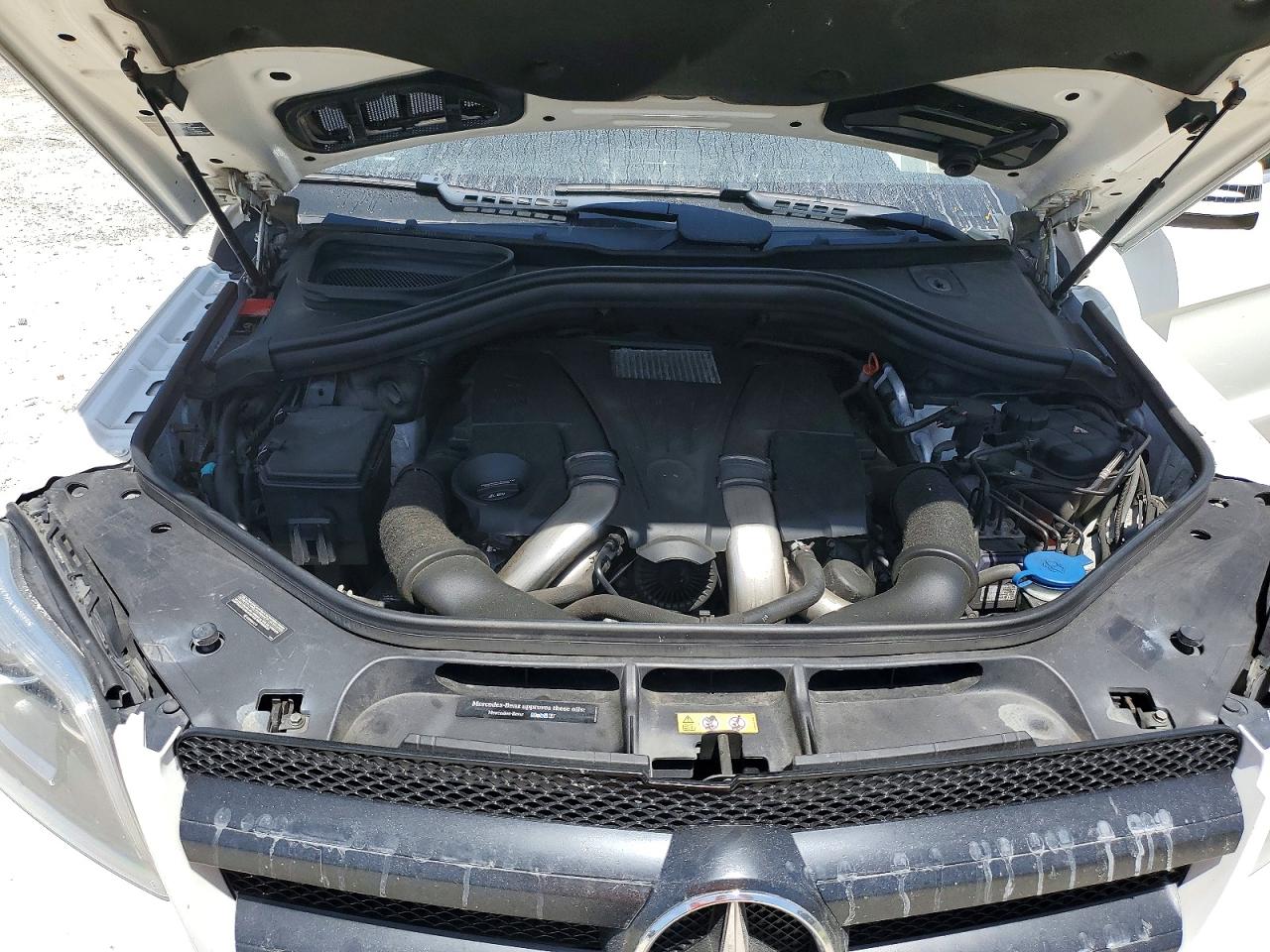 2015 MERCEDES-BENZ GL GL550 4MATIC