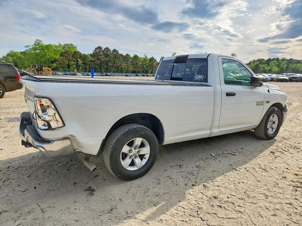 2015 RAM 1500 ST