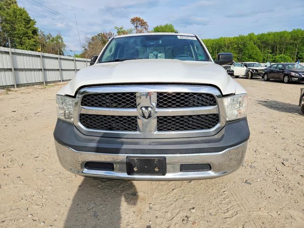 2015 RAM 1500 ST