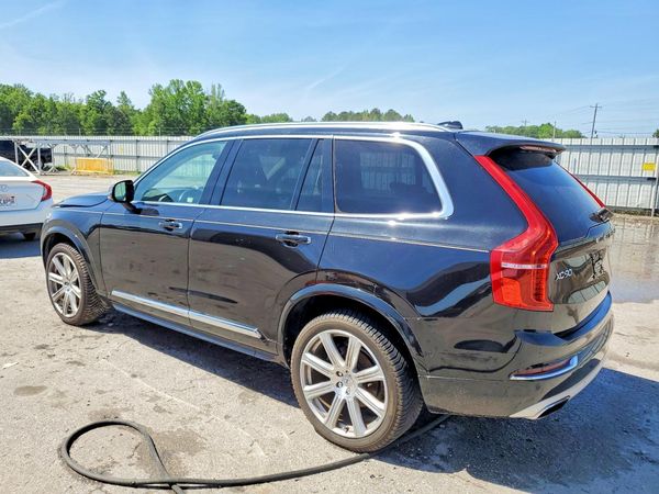 2016 VOLVO XC90