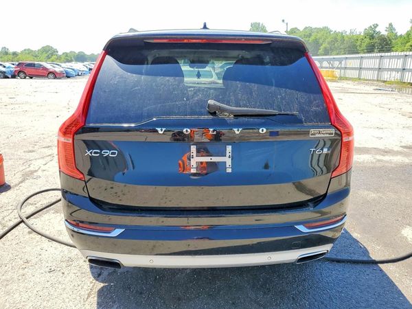 2016 VOLVO XC90