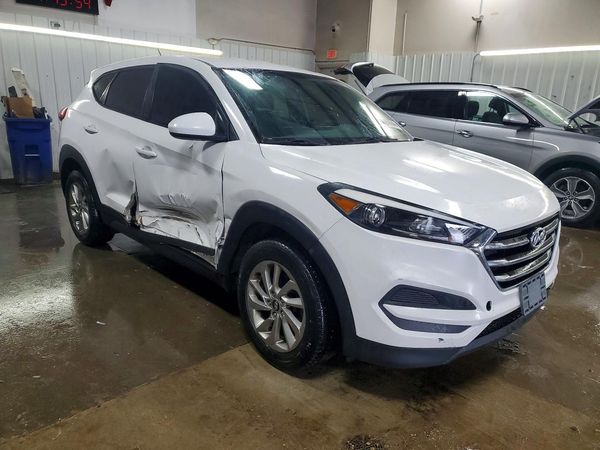 2018 HYUNDAI TUCSON SE Standard