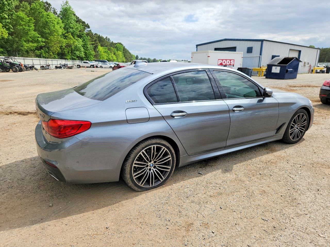 2018 BMW 530E