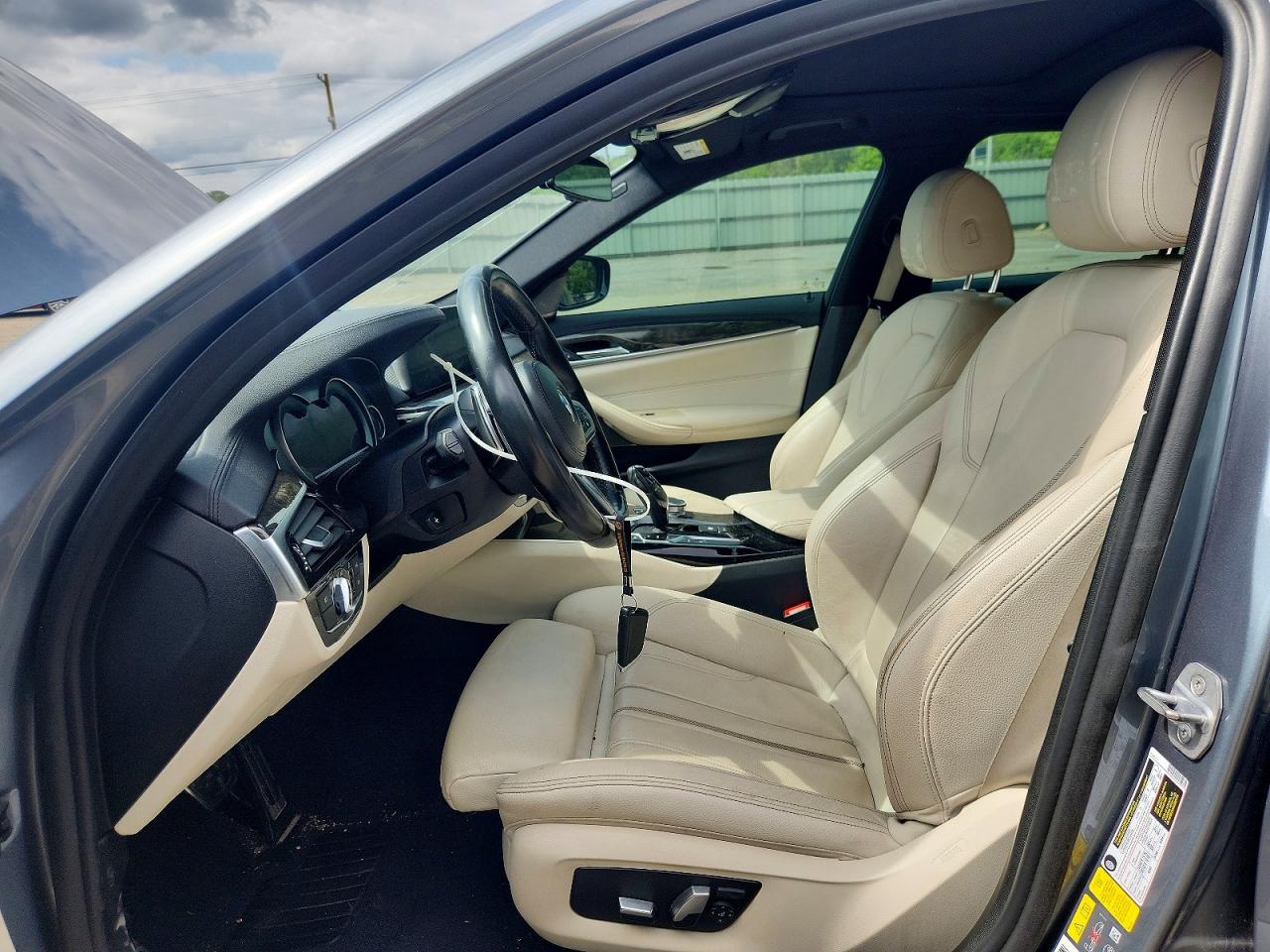 2018 BMW 530E