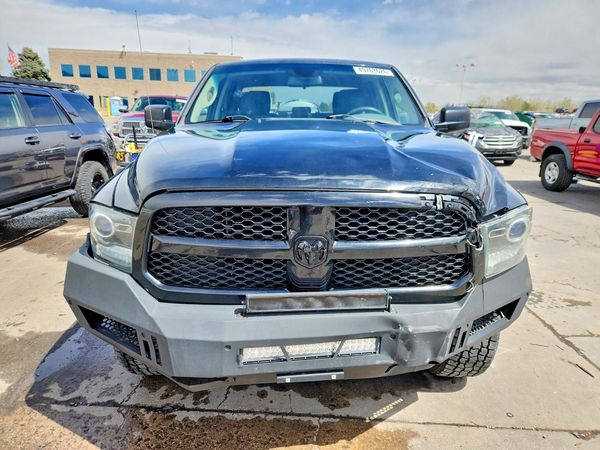 2014 RAM 1500 ST