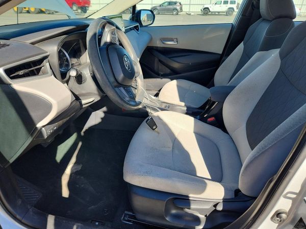 2021 TOYOTA COROLLA LE — DENT
