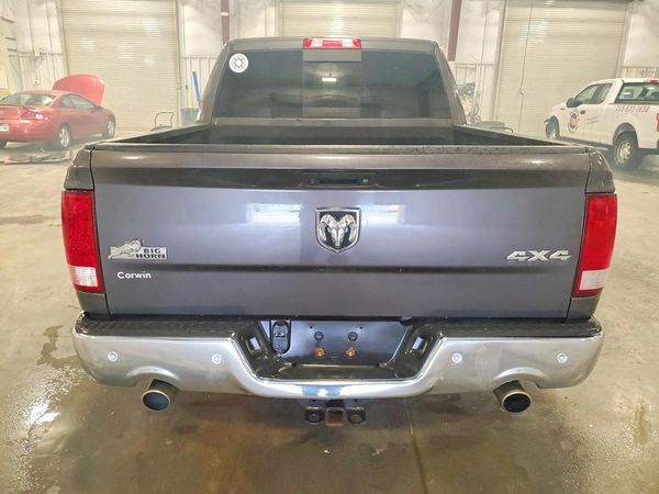 2018 RAM 1500 SLT CREW CAB 4X4