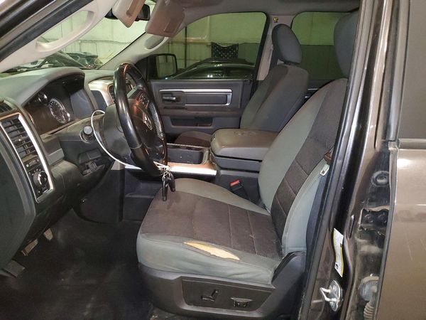 2018 RAM 1500 SLT CREW CAB 4X4