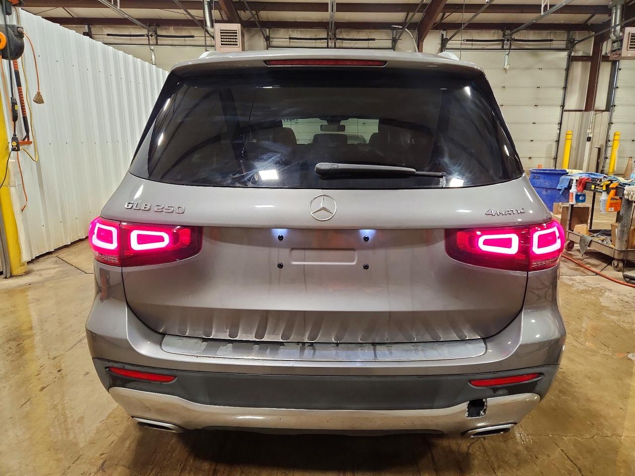 2021 MERCEDES-BENZ GLB