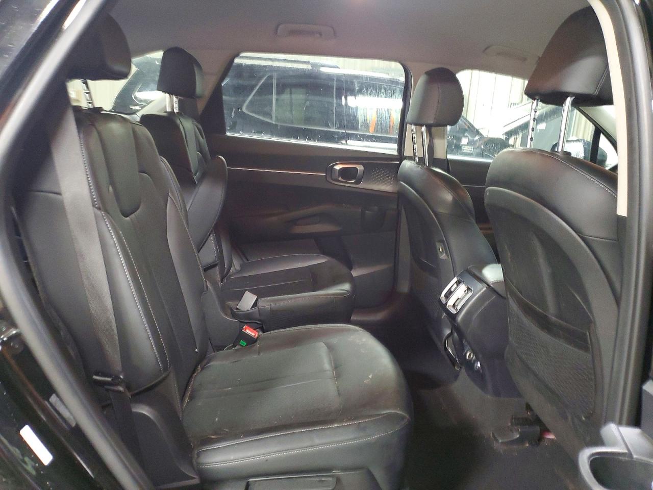 2023 KIA SORENTO EX