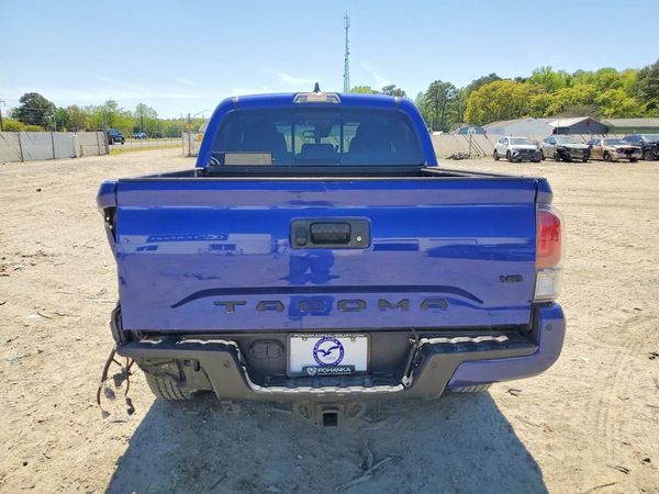 2022 TOYOTA TACOMA SR5