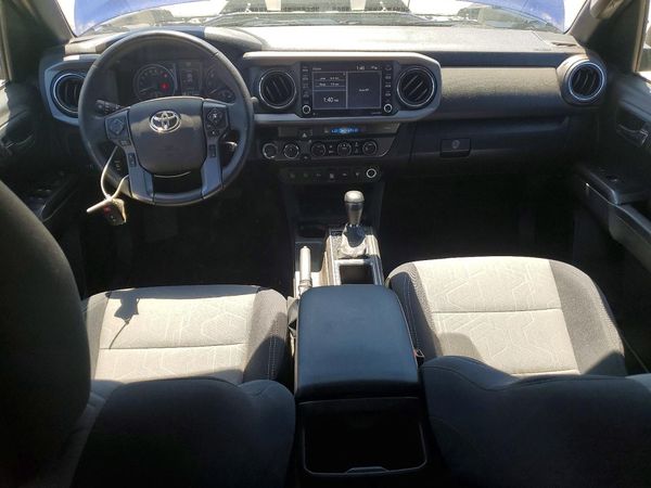 2022 TOYOTA TACOMA SR5