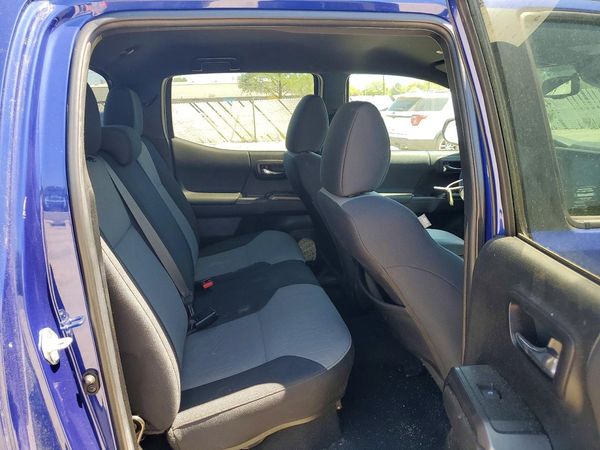 2022 TOYOTA TACOMA SR5