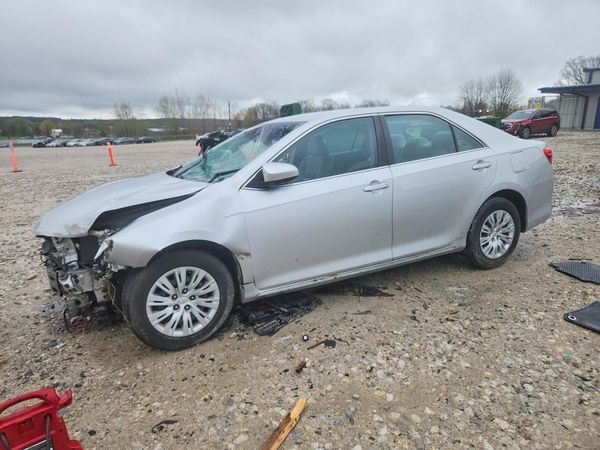 2014 TOYOTA CAMRY