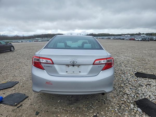 2014 TOYOTA CAMRY