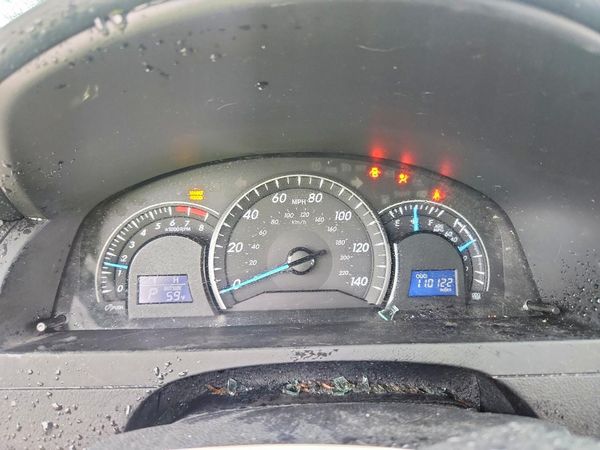 2014 TOYOTA CAMRY