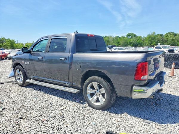 2014 RAM 1500 SLT CREW CAB 4X2