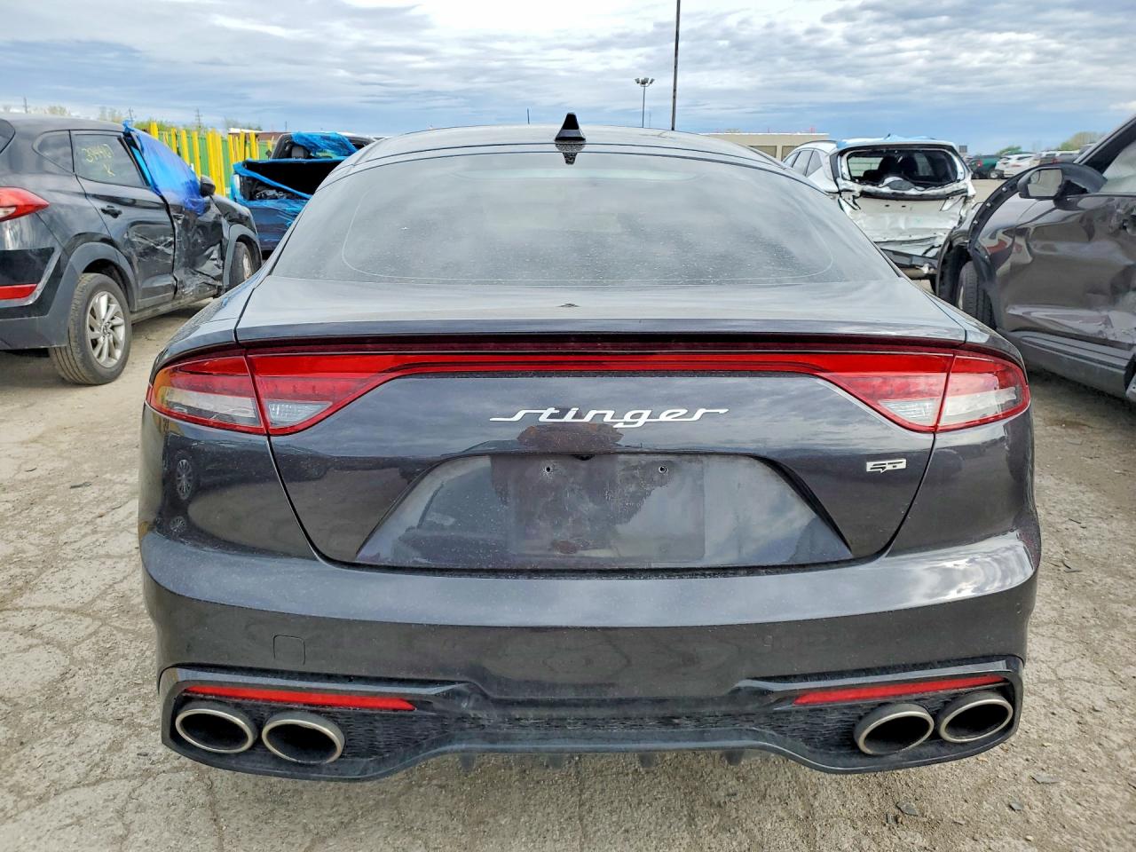 2023 KIA STINGER GT2