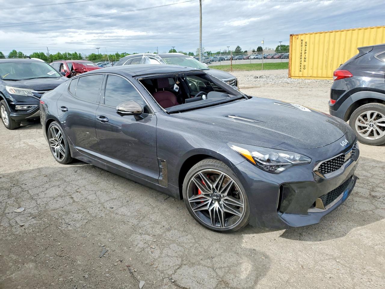2023 KIA STINGER GT2