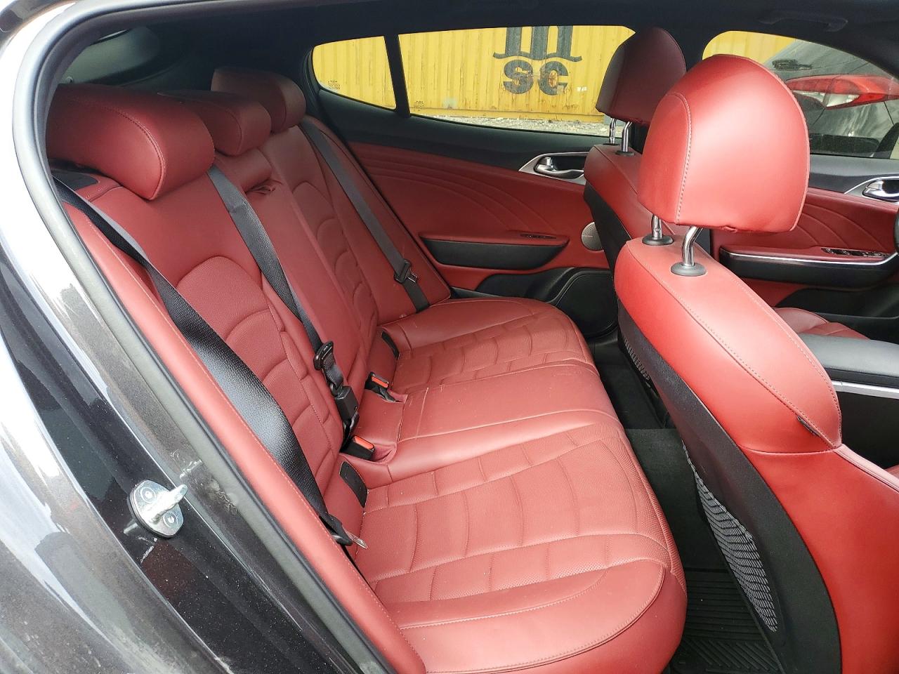 2023 KIA STINGER GT2
