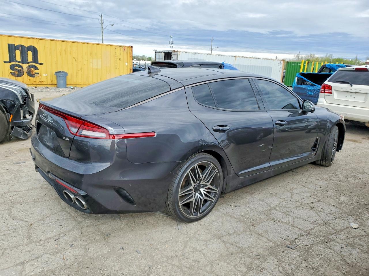 2023 KIA STINGER GT2