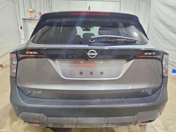 2025 NISSAN KICKS