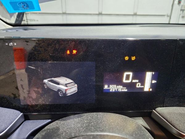 2025 NISSAN KICKS