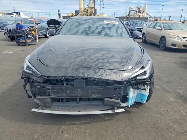 2017 INFINITI Q60